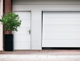 Jaką bramę garażową wybrać? Rodzaje bram garażowych